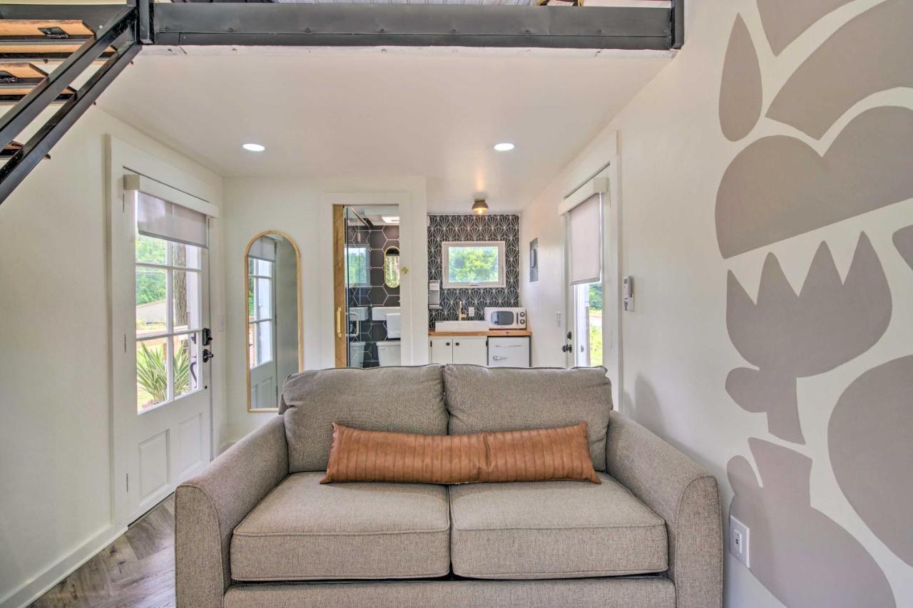 Chic Tiny Home Retreat About 2 Mi To Msu Campus! Starkville Bagian luar foto