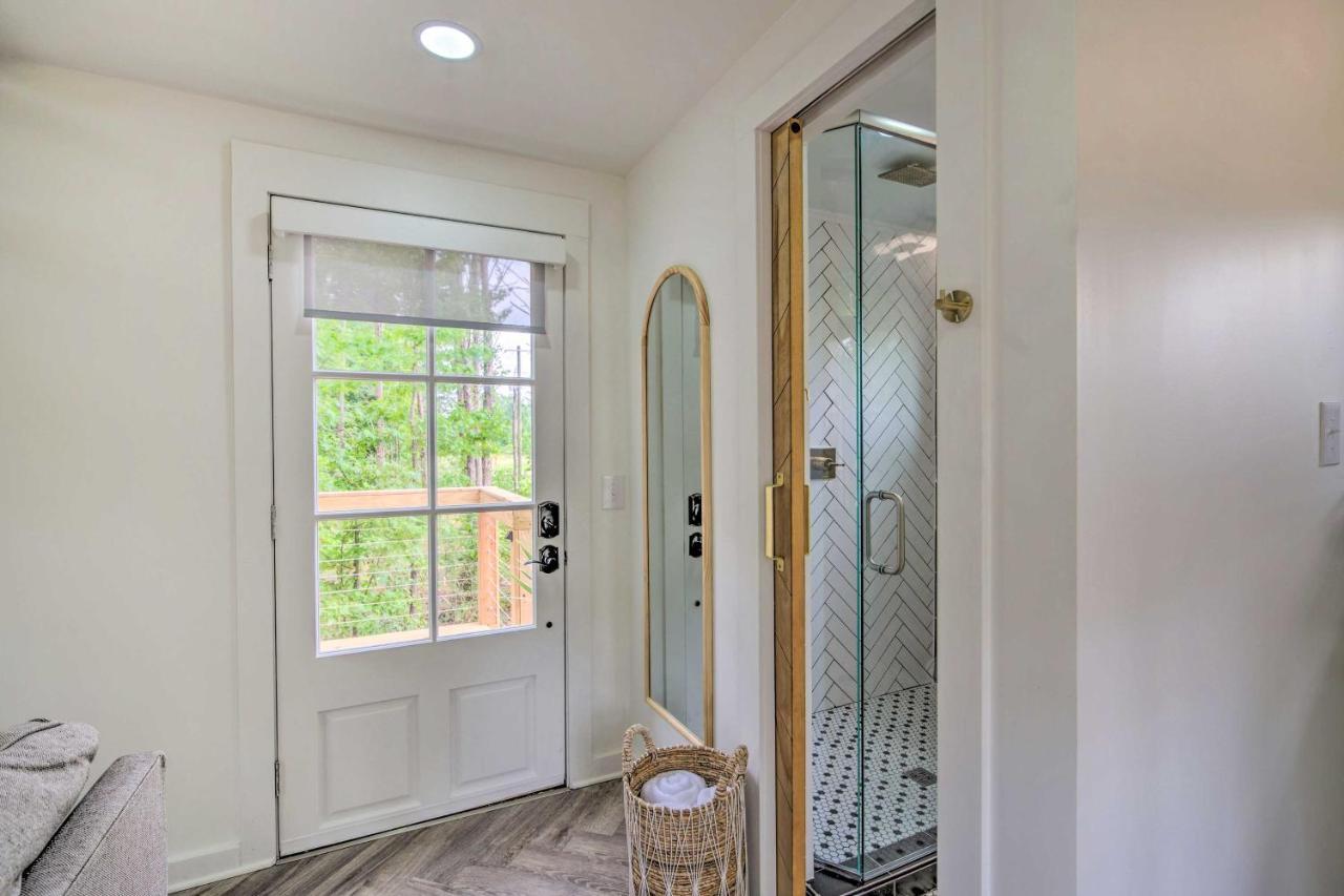 Chic Tiny Home Retreat About 2 Mi To Msu Campus! Starkville Bagian luar foto