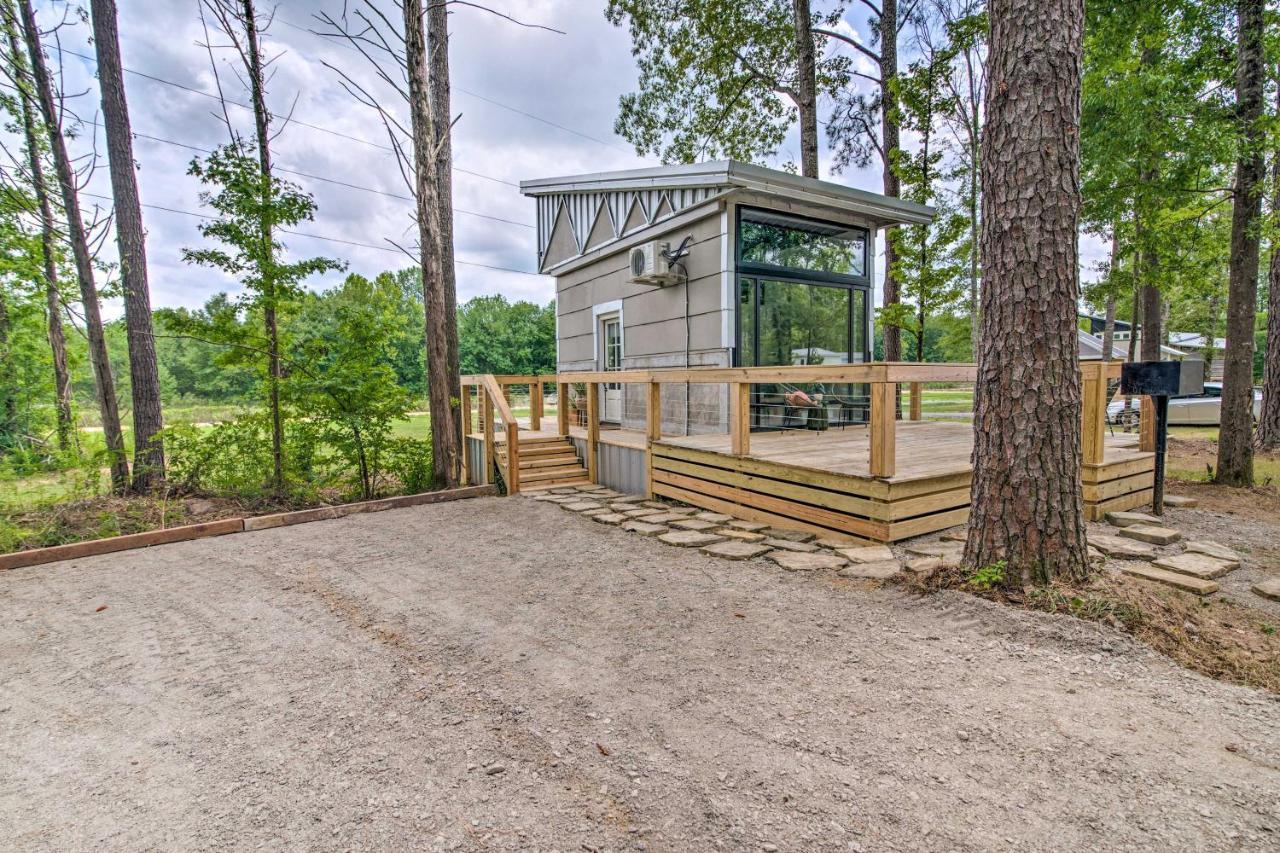Chic Tiny Home Retreat About 2 Mi To Msu Campus! Starkville Bagian luar foto